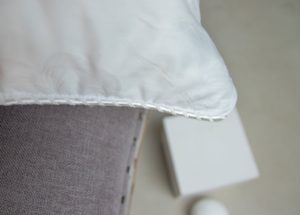 Шелковая подушка Anna Flaum ELEGANZ (мягкая) купить в Москве