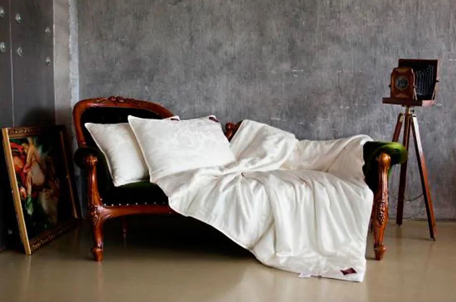 Подушка GERMAN GRASS LUXURY SILK GRASS (средняя)