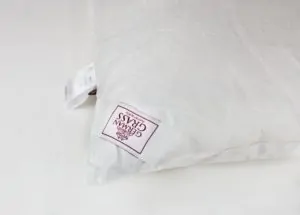 Подушка шелковая PAISLEY SILK GRASS (мягкая)