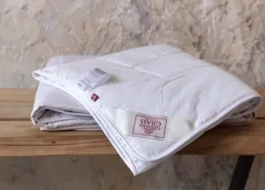 Одеяло льняное LINEN WASH GRASS сложено