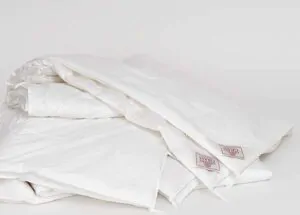 Одеяло ALLIANCE CASHMERE GRASS угол сложено