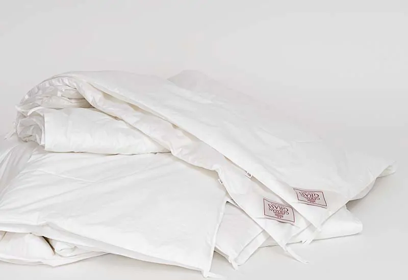 Одеяло ALLIANCE CASHMERE GRASS угол сложено